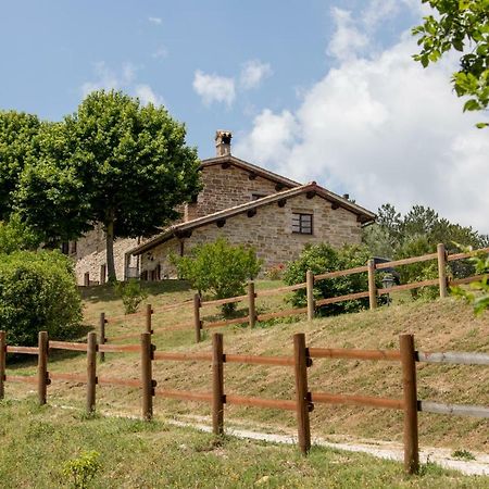 Agriturismo Tenuta Di Biscina מראה חיצוני תמונה