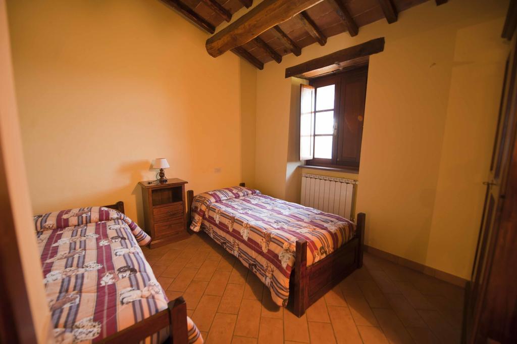 Agriturismo Tenuta Di Biscina חדר תמונה