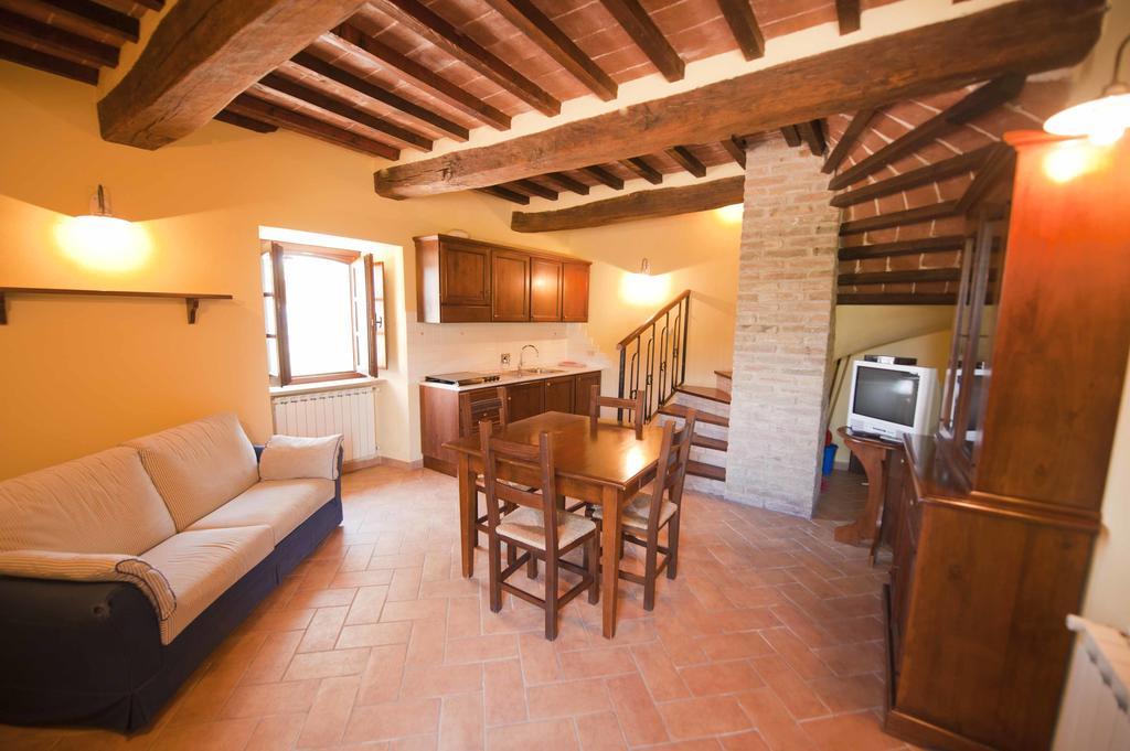 Agriturismo Tenuta Di Biscina חדר תמונה