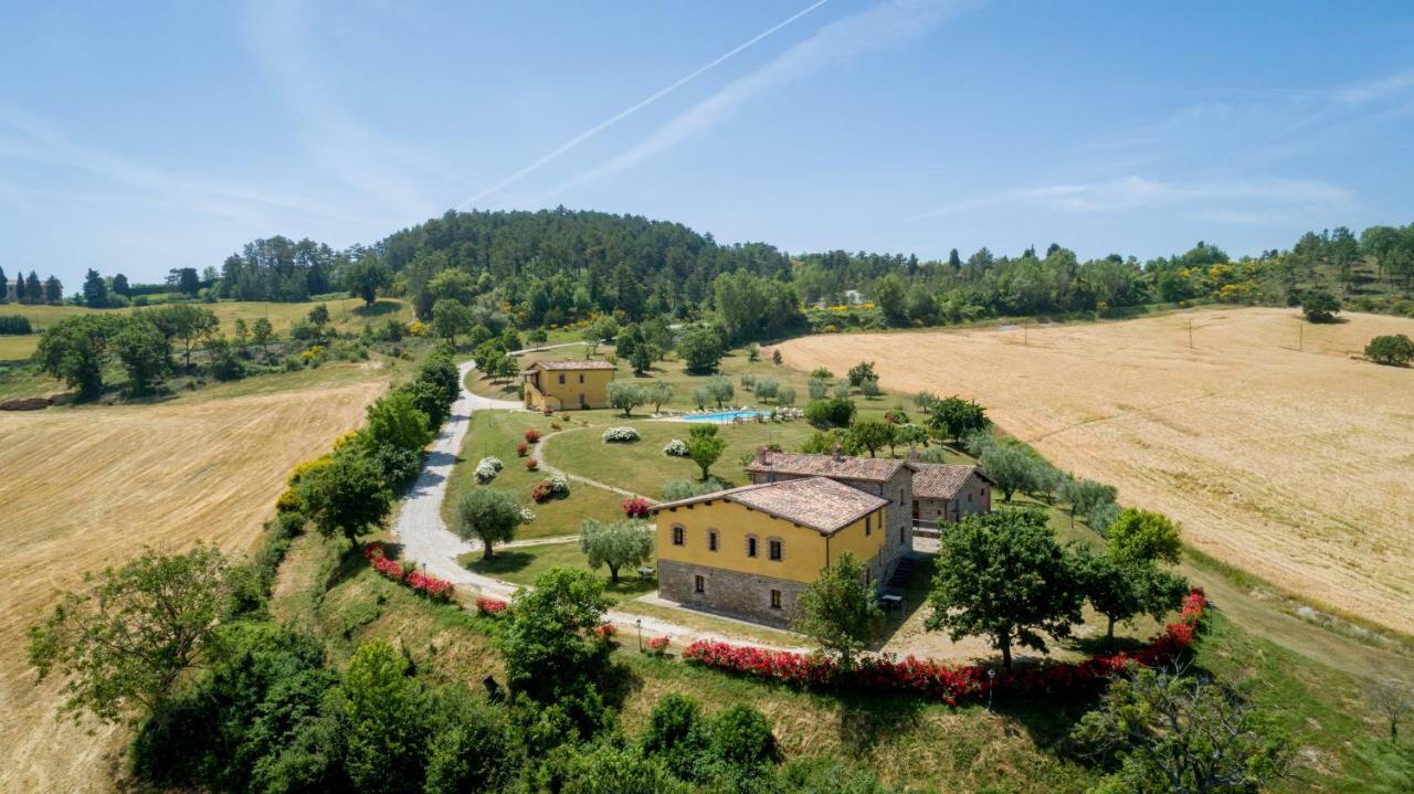 Agriturismo Tenuta Di Biscina מראה חיצוני תמונה
