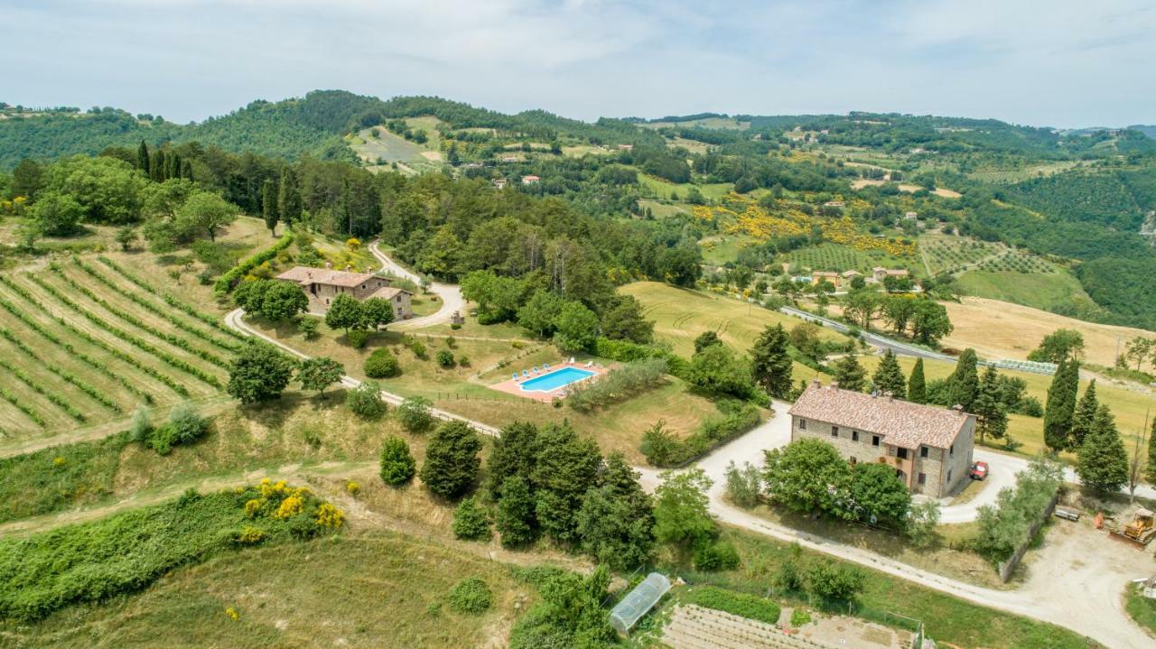 Agriturismo Tenuta Di Biscina מראה חיצוני תמונה