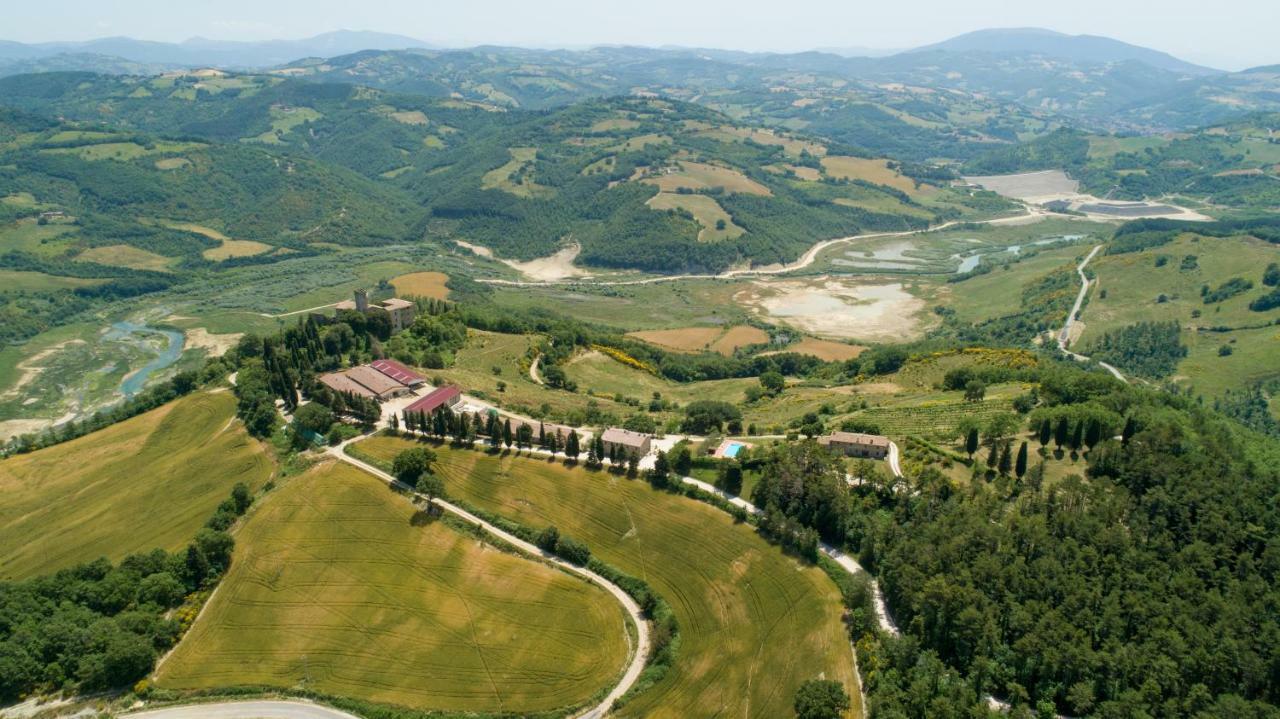 Agriturismo Tenuta Di Biscina מראה חיצוני תמונה