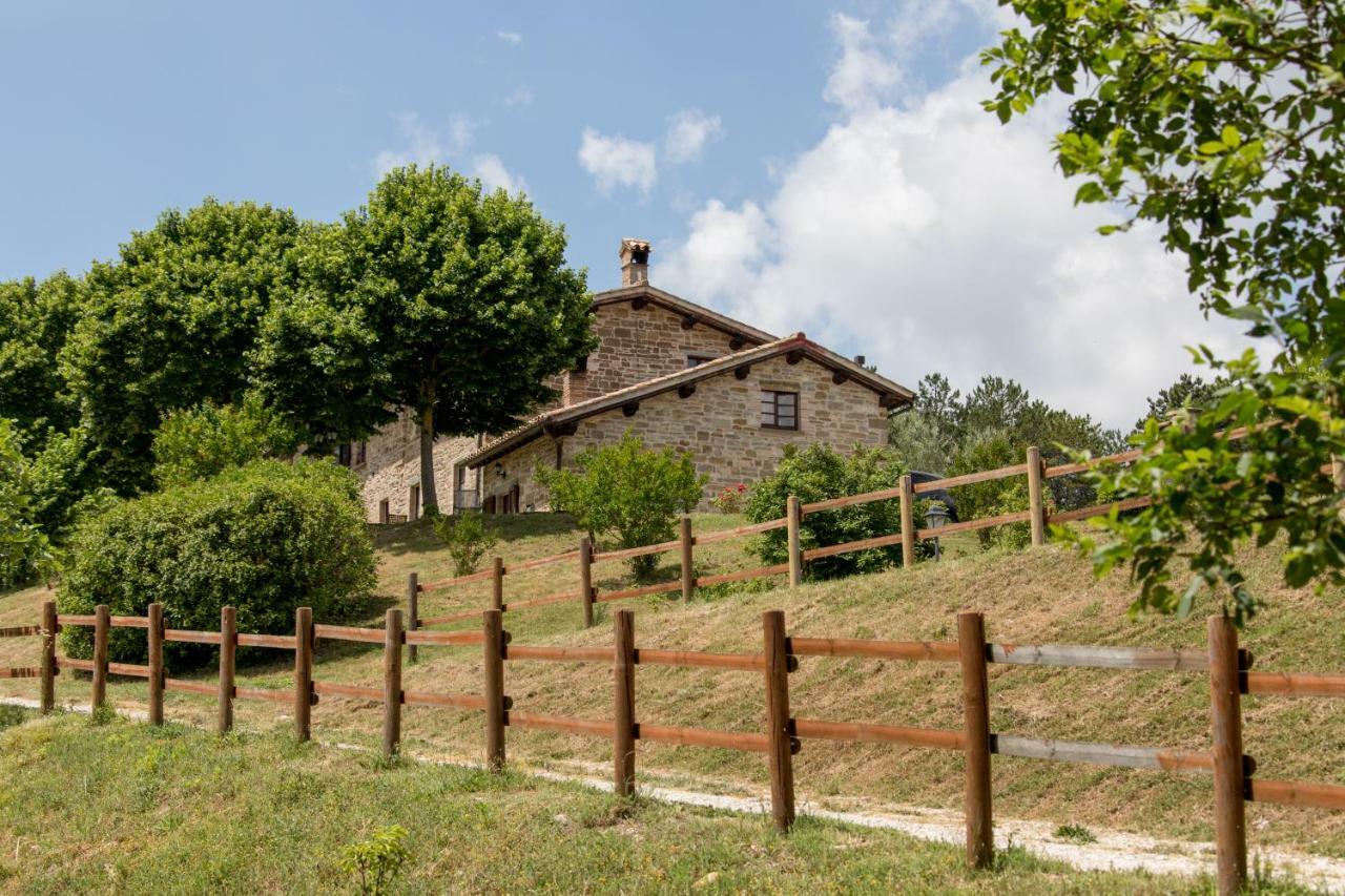 Agriturismo Tenuta Di Biscina מראה חיצוני תמונה